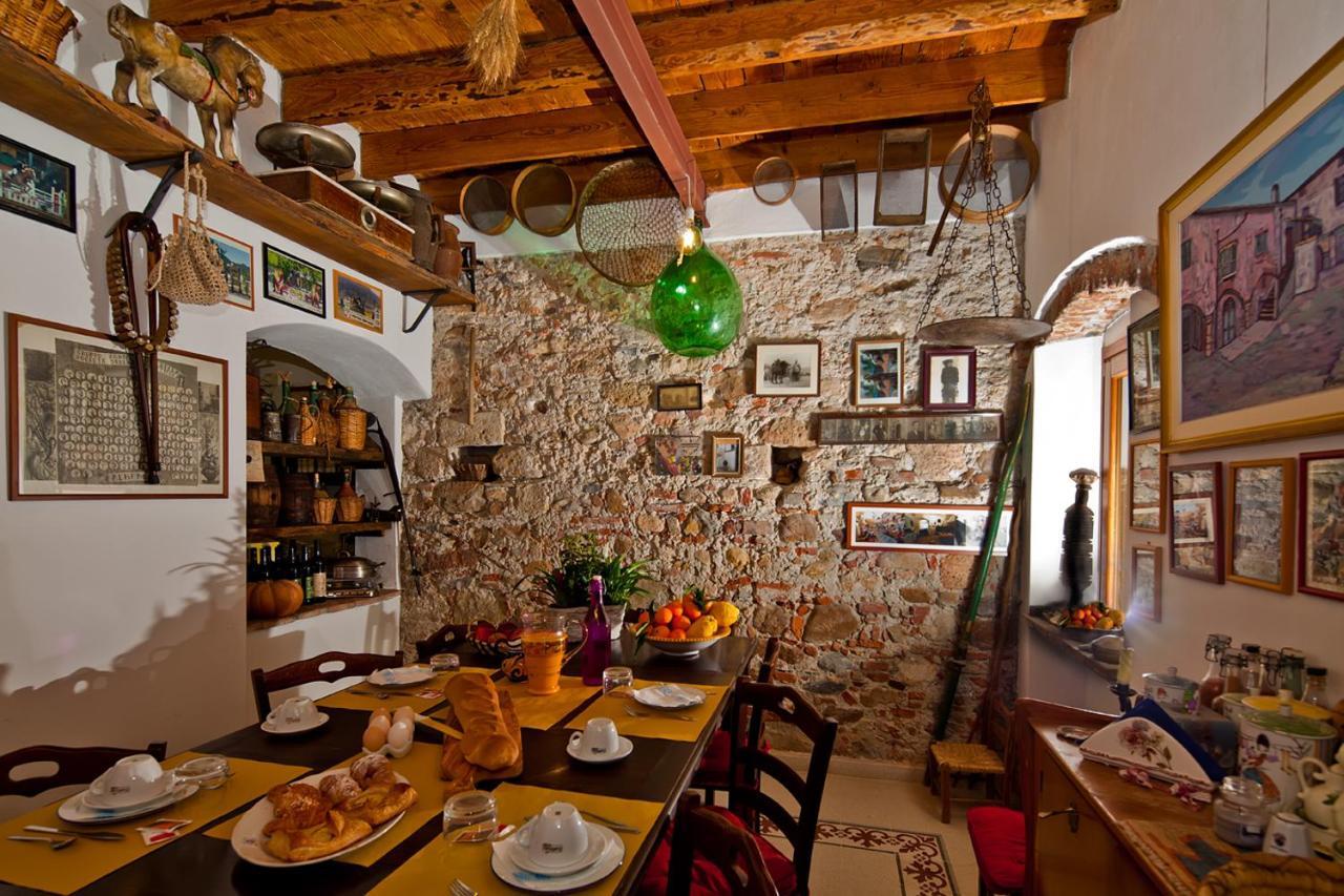 Gasthaus Casa Zafferano Albenga Exterior foto